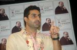 Abhishek Bachchan teaches at Anupam Kher_s Action Prepares in Santacruz, Mumbai on 2nd Aug 2011 (27).JPG